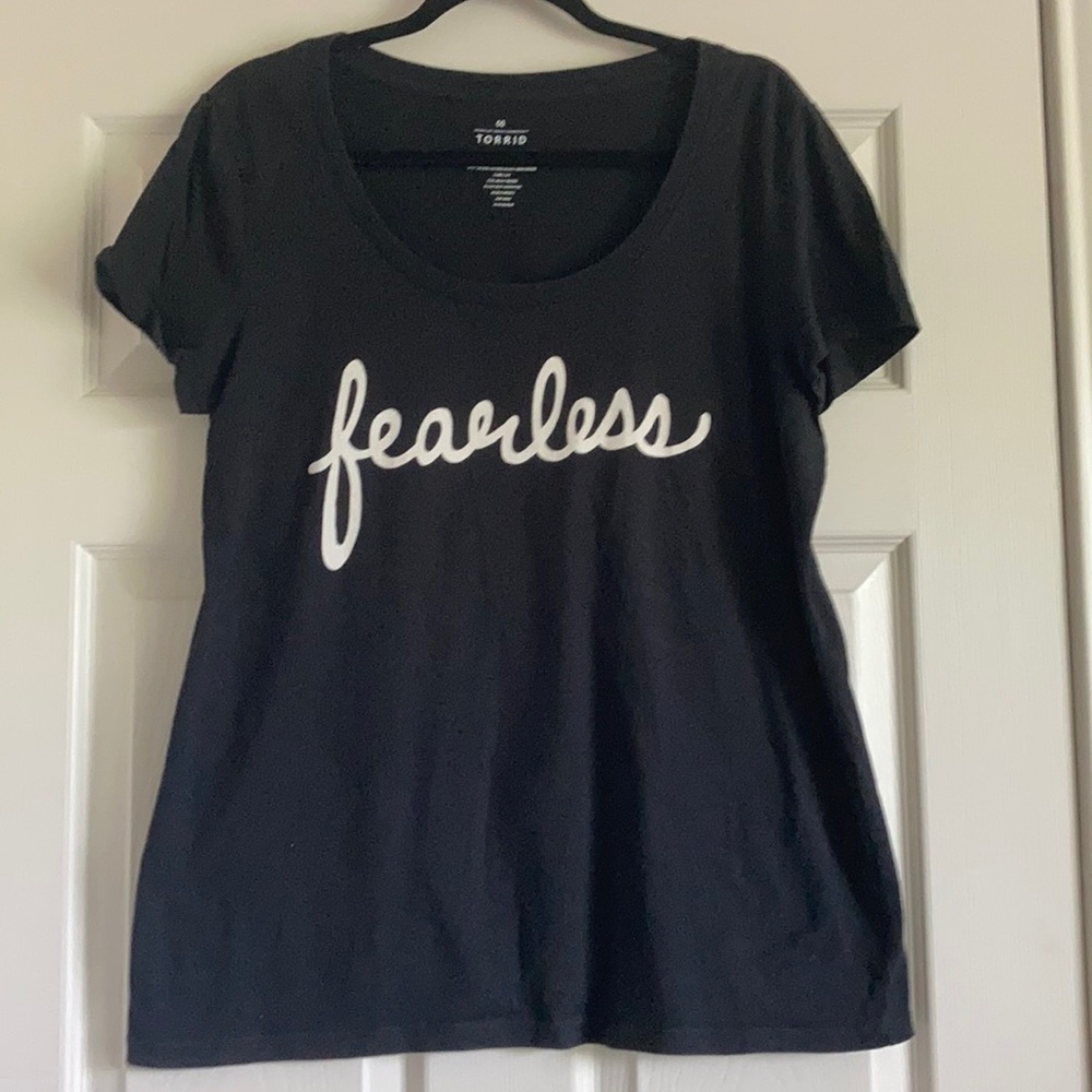 Torrid Scoop Neck Graphic T size 00 (10-12)